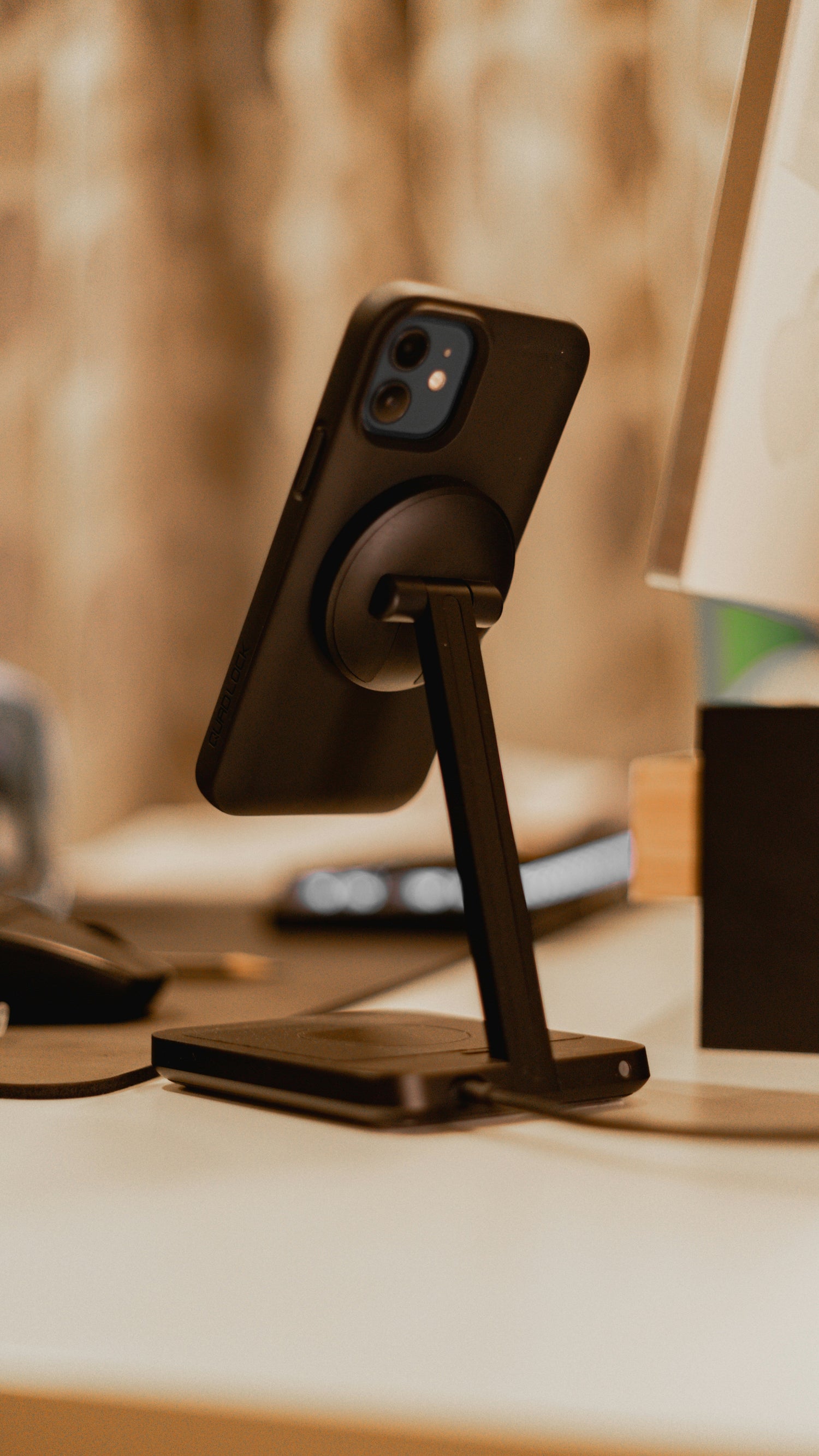 Tablet & Phone Mounts
